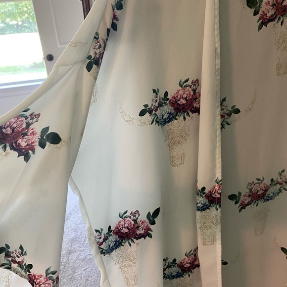 Peach Love California Kimono - Picture 2 of 3